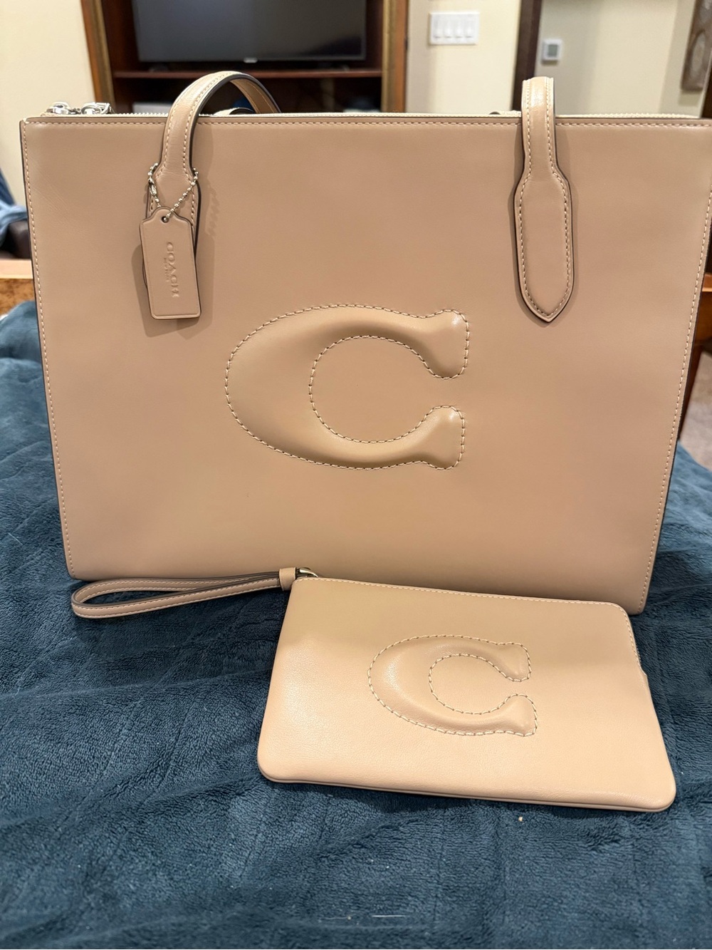 Authentic Coach Leather Tote and Wristlet in Nude Beige